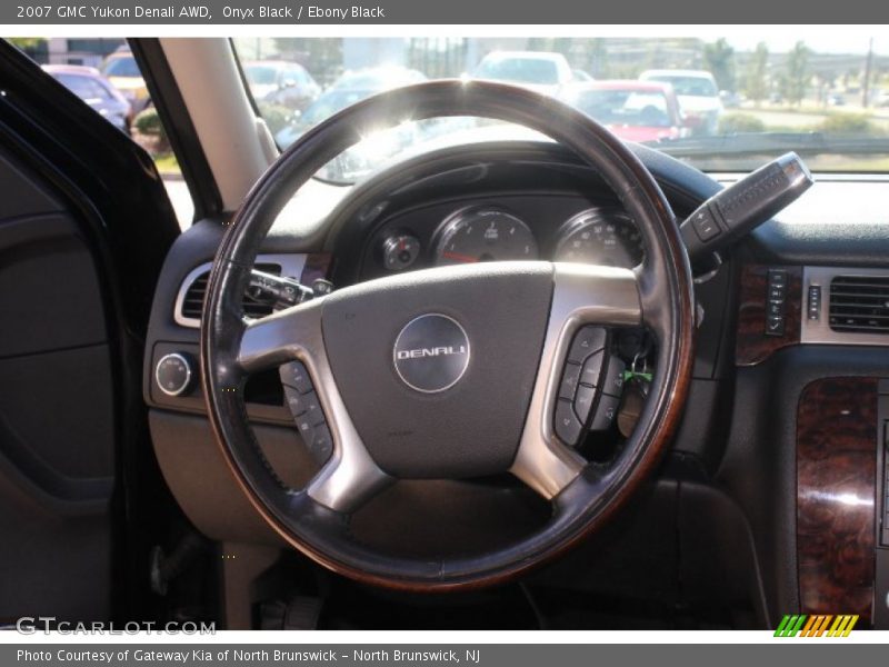 Onyx Black / Ebony Black 2007 GMC Yukon Denali AWD