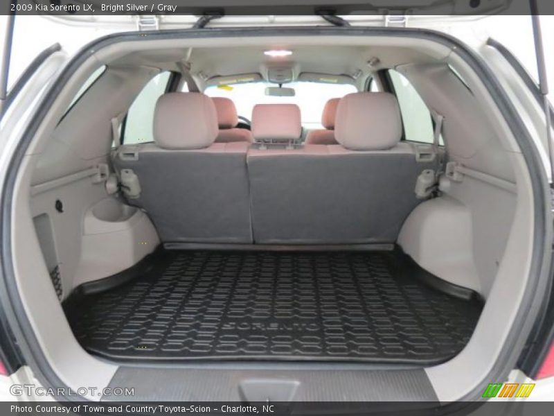 Bright Silver / Gray 2009 Kia Sorento LX