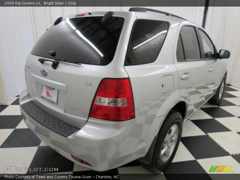 Bright Silver / Gray 2009 Kia Sorento LX