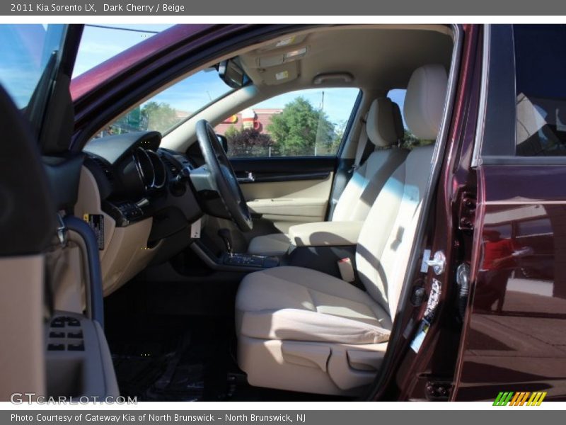 Dark Cherry / Beige 2011 Kia Sorento LX