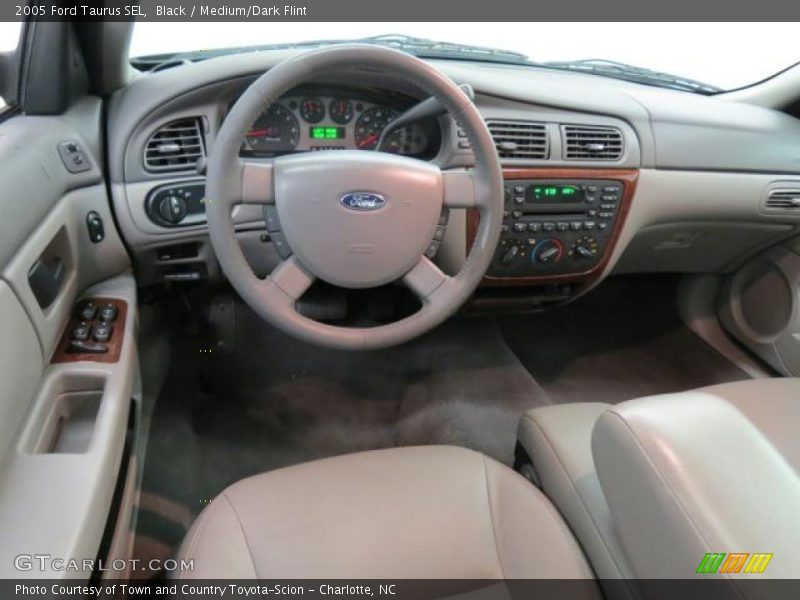 Black / Medium/Dark Flint 2005 Ford Taurus SEL
