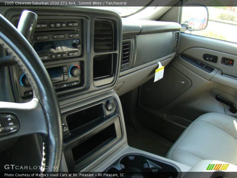 Summit White / Tan/Neutral 2005 Chevrolet Suburban 1500 Z71 4x4