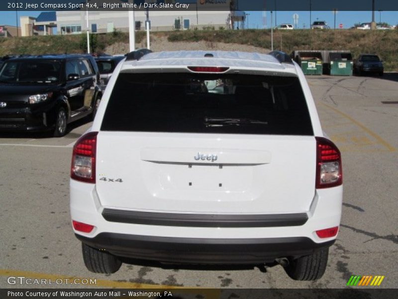 Bright White / Dark Slate Gray 2012 Jeep Compass Sport 4x4
