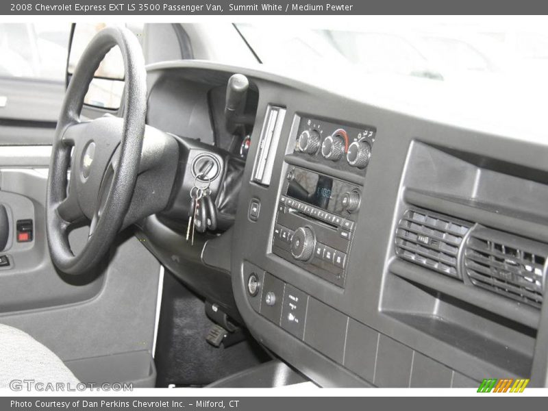 Summit White / Medium Pewter 2008 Chevrolet Express EXT LS 3500 Passenger Van