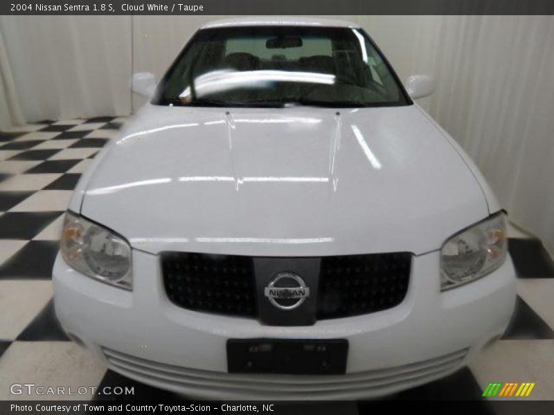 Cloud White / Taupe 2004 Nissan Sentra 1.8 S