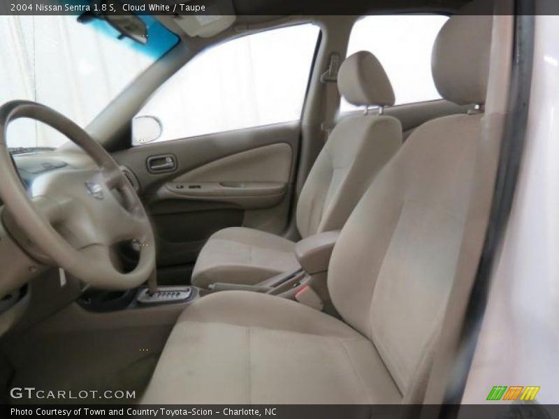 Cloud White / Taupe 2004 Nissan Sentra 1.8 S