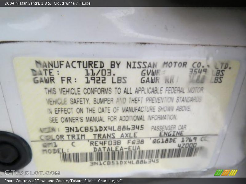 Cloud White / Taupe 2004 Nissan Sentra 1.8 S