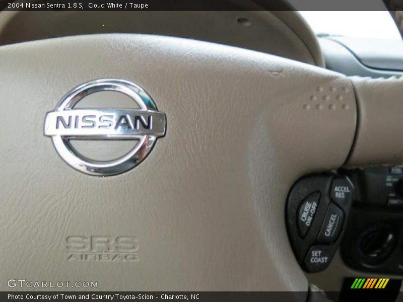 Cloud White / Taupe 2004 Nissan Sentra 1.8 S
