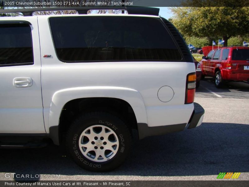 Summit White / Tan/Neutral 2005 Chevrolet Suburban 1500 Z71 4x4
