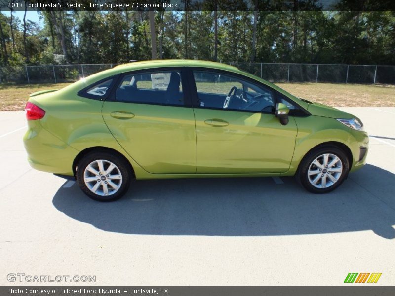 Lime Squeeze / Charcoal Black 2013 Ford Fiesta SE Sedan