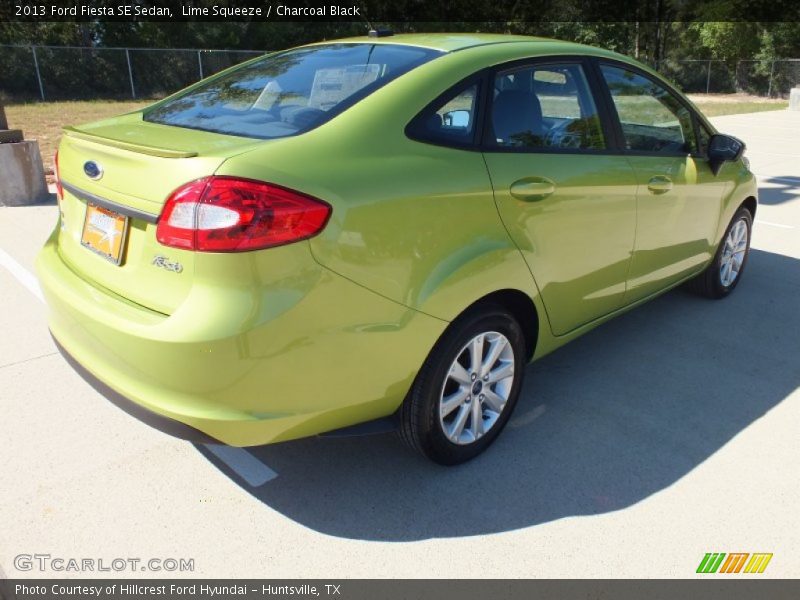 Lime Squeeze / Charcoal Black 2013 Ford Fiesta SE Sedan