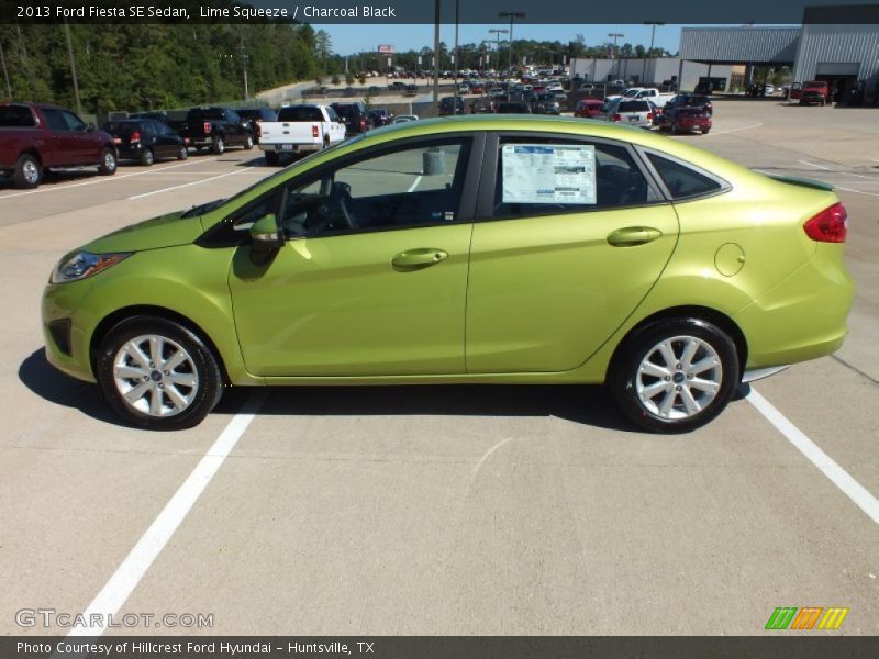 Lime Squeeze / Charcoal Black 2013 Ford Fiesta SE Sedan