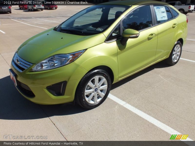 Lime Squeeze / Charcoal Black 2013 Ford Fiesta SE Sedan