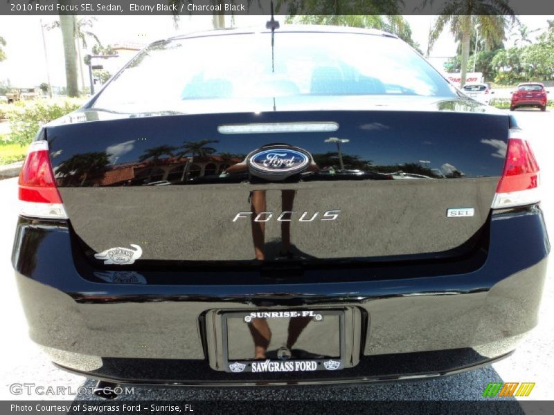 Ebony Black / Charcoal Black 2010 Ford Focus SEL Sedan