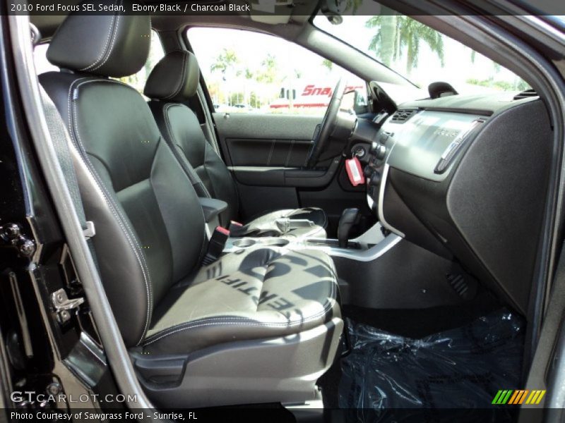 Ebony Black / Charcoal Black 2010 Ford Focus SEL Sedan