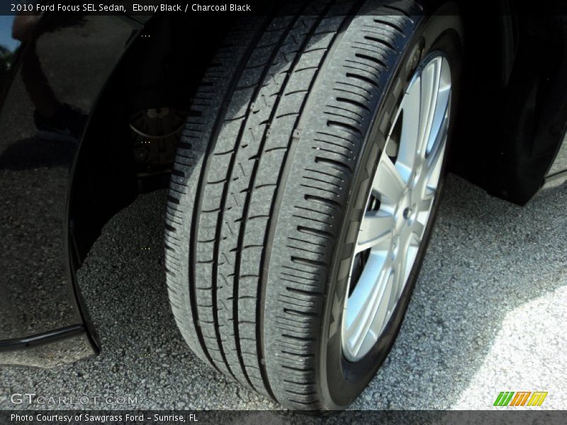 Ebony Black / Charcoal Black 2010 Ford Focus SEL Sedan