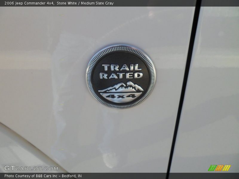 Stone White / Medium Slate Gray 2006 Jeep Commander 4x4