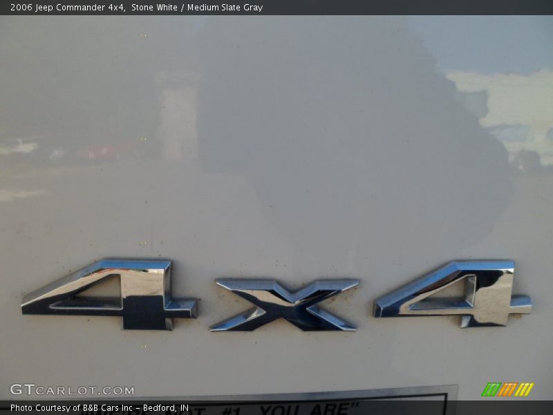 Stone White / Medium Slate Gray 2006 Jeep Commander 4x4
