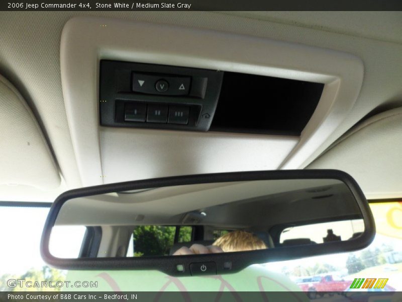 Stone White / Medium Slate Gray 2006 Jeep Commander 4x4