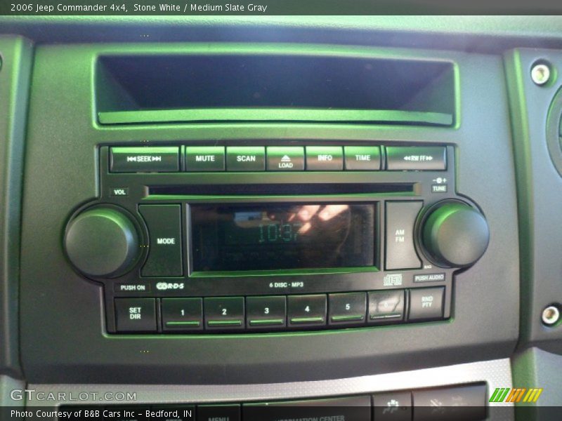 Stone White / Medium Slate Gray 2006 Jeep Commander 4x4