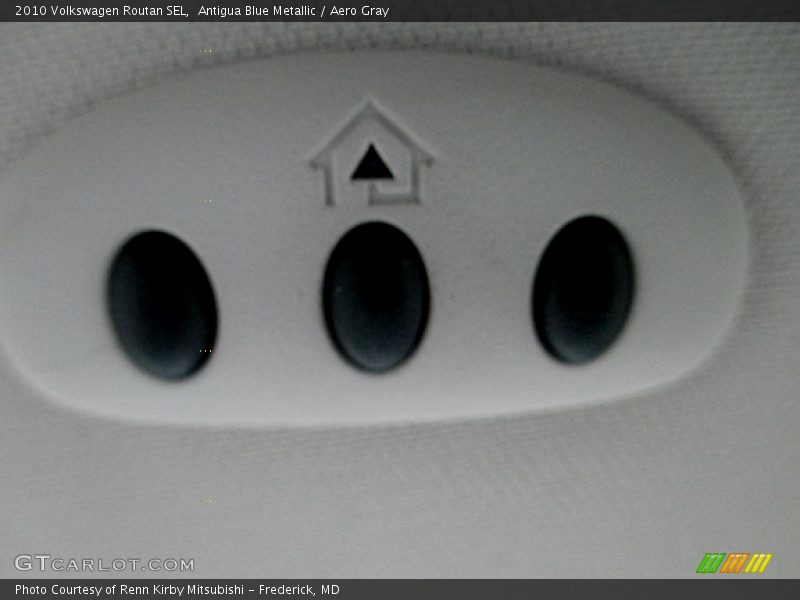 Antigua Blue Metallic / Aero Gray 2010 Volkswagen Routan SEL