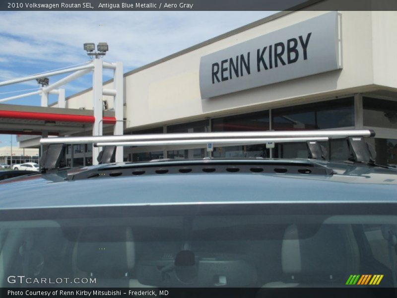 Antigua Blue Metallic / Aero Gray 2010 Volkswagen Routan SEL