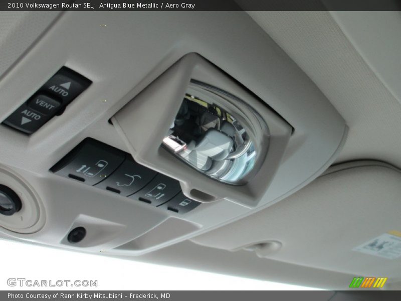 Antigua Blue Metallic / Aero Gray 2010 Volkswagen Routan SEL