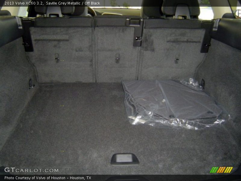 Saville Grey Metallic / Off Black 2013 Volvo XC60 3.2