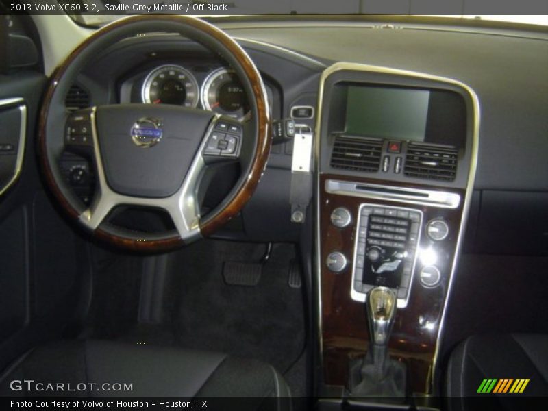 Saville Grey Metallic / Off Black 2013 Volvo XC60 3.2
