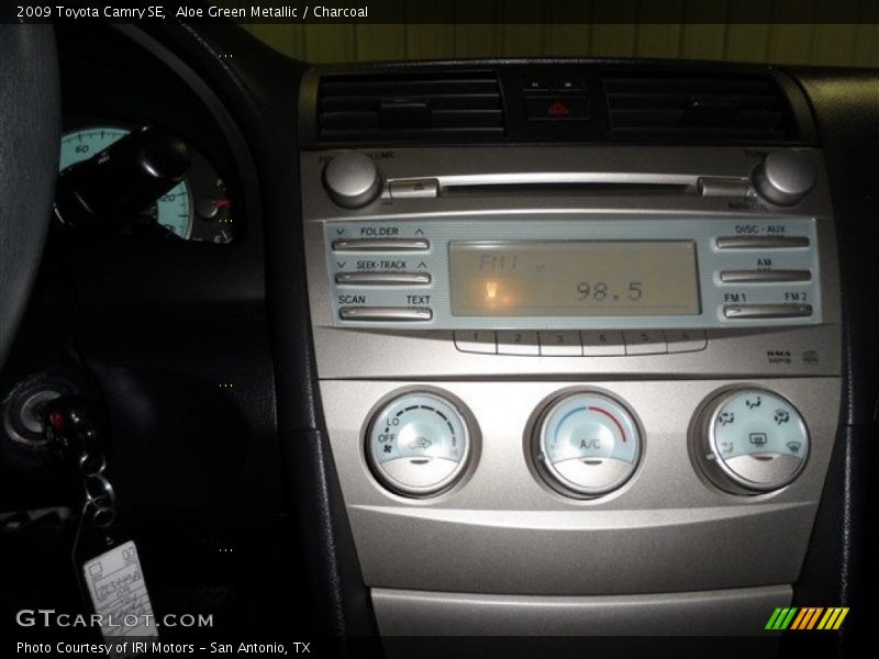 Aloe Green Metallic / Charcoal 2009 Toyota Camry SE
