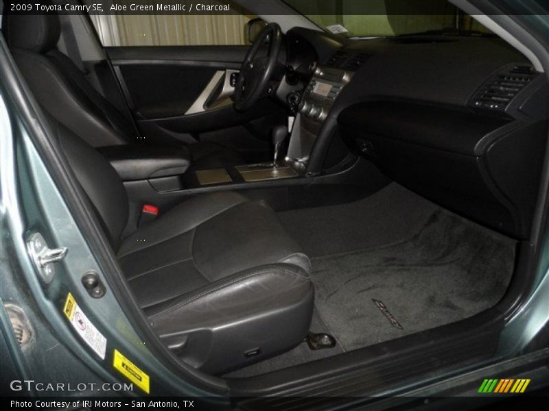 Aloe Green Metallic / Charcoal 2009 Toyota Camry SE
