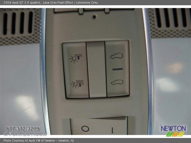 Lava Grey Pearl Effect / Limestone Grey 2009 Audi Q7 3.6 quattro