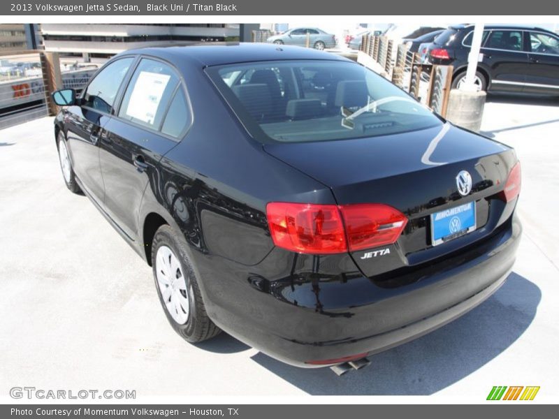 Black Uni / Titan Black 2013 Volkswagen Jetta S Sedan