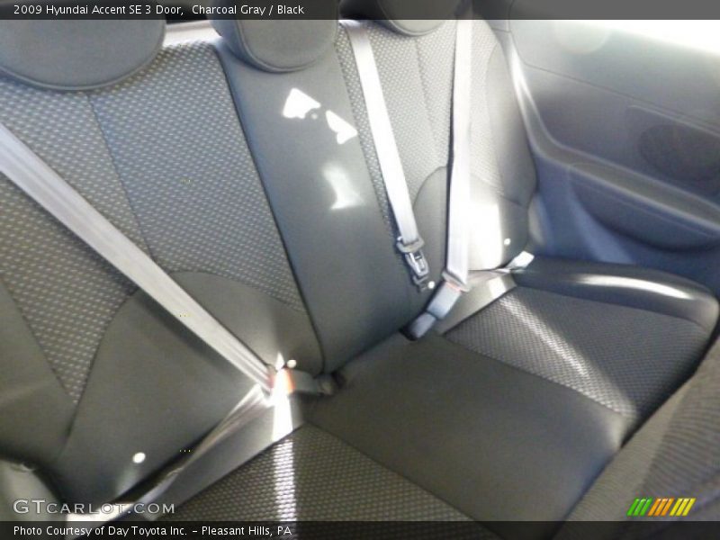 Charcoal Gray / Black 2009 Hyundai Accent SE 3 Door