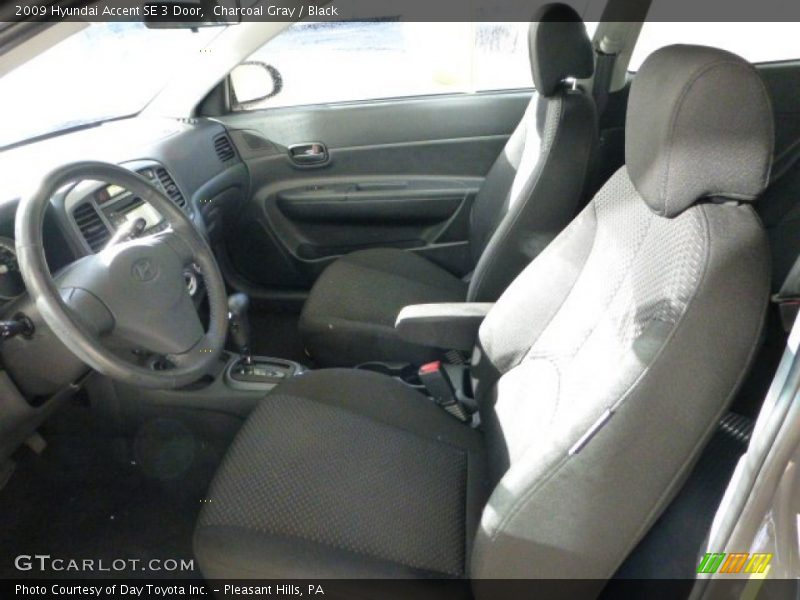 Charcoal Gray / Black 2009 Hyundai Accent SE 3 Door