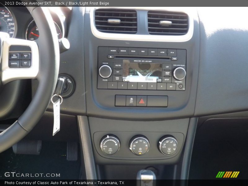 Black / Black/Light Frost Beige 2013 Dodge Avenger SXT