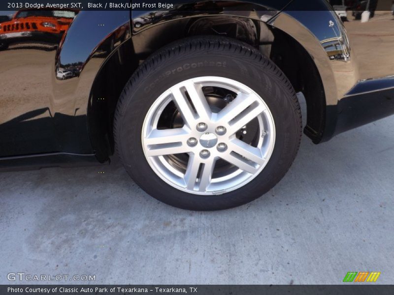Black / Black/Light Frost Beige 2013 Dodge Avenger SXT