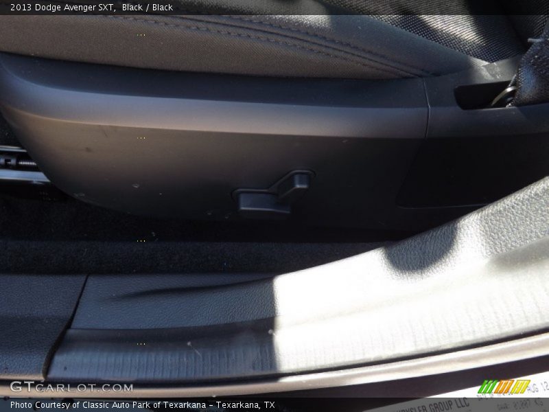 Black / Black 2013 Dodge Avenger SXT
