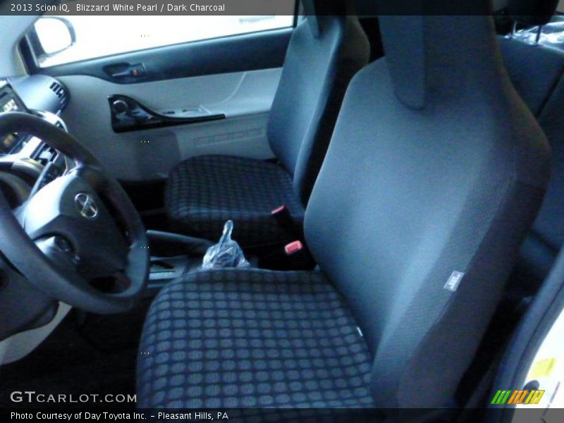 Blizzard White Pearl / Dark Charcoal 2013 Scion iQ