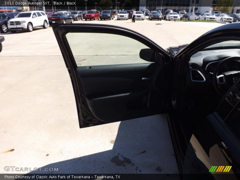 Black / Black 2013 Dodge Avenger SXT