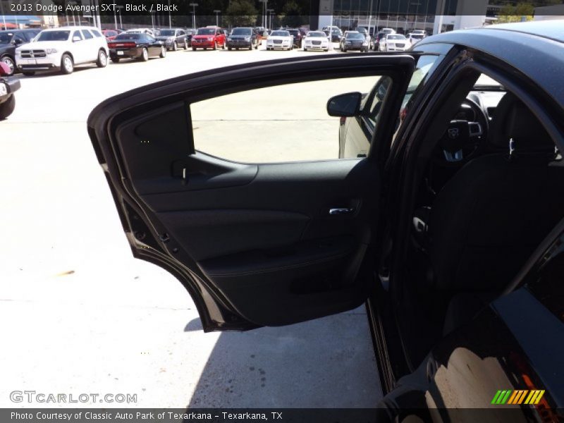 Black / Black 2013 Dodge Avenger SXT