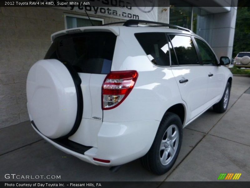 Super White / Ash 2012 Toyota RAV4 I4 4WD
