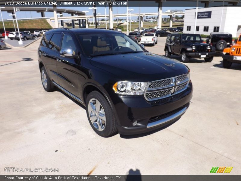 Front 3/4 View of 2013 Durango Citadel