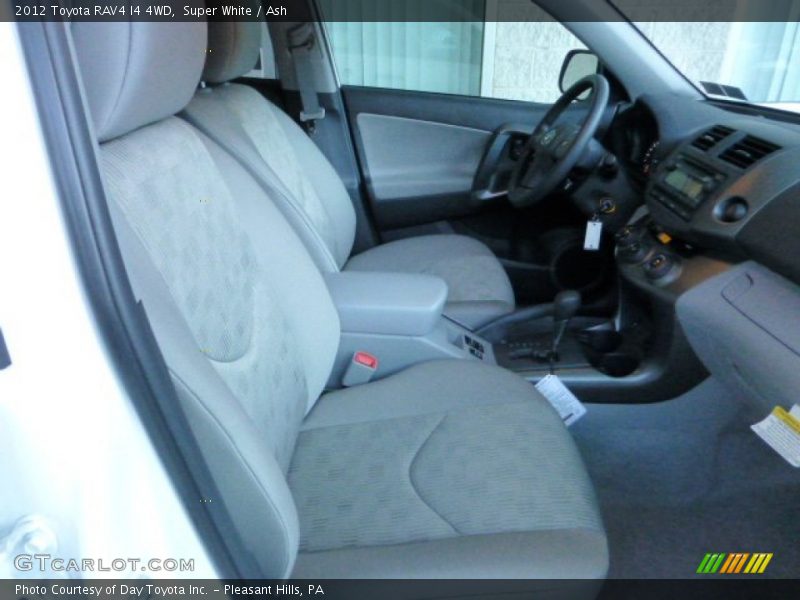 Super White / Ash 2012 Toyota RAV4 I4 4WD