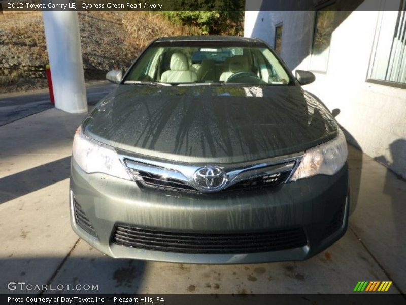 Cypress Green Pearl / Ivory 2012 Toyota Camry LE