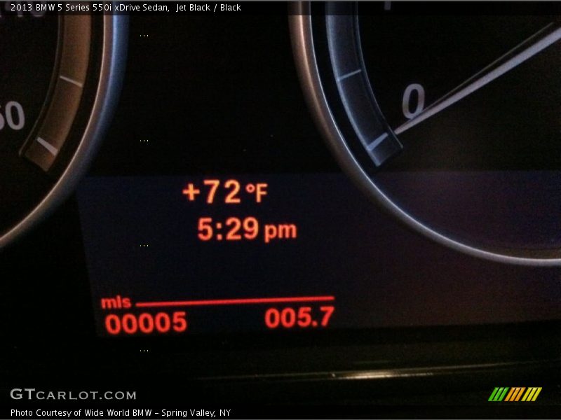 Jet Black / Black 2013 BMW 5 Series 550i xDrive Sedan