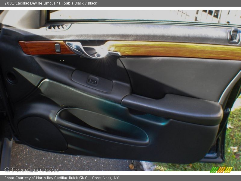 Sable Black / Black 2001 Cadillac DeVille Limousine
