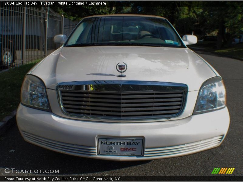 White Lightning / Cashmere 2004 Cadillac DeVille Sedan