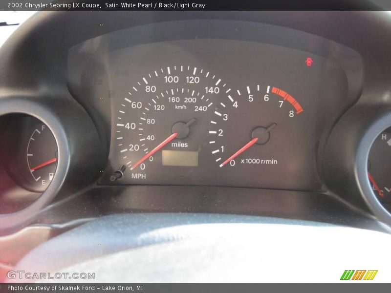 Satin White Pearl / Black/Light Gray 2002 Chrysler Sebring LX Coupe
