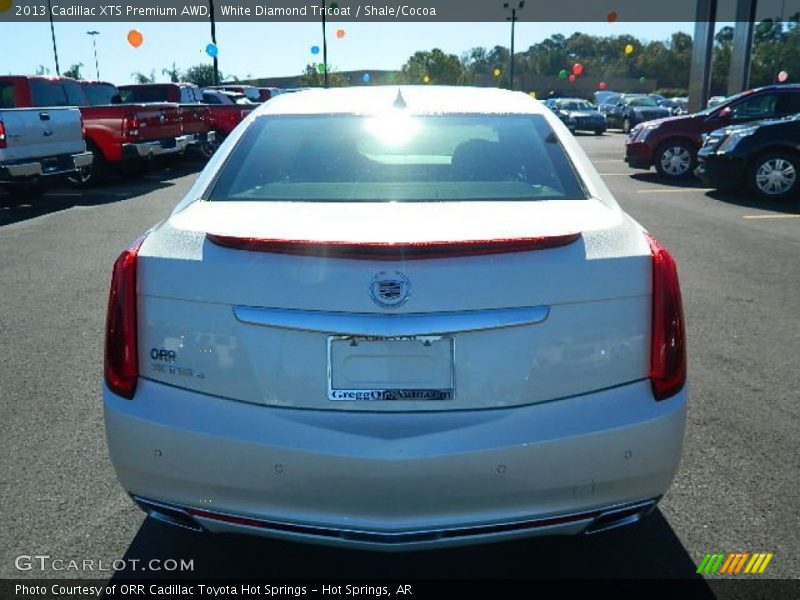 White Diamond Tricoat / Shale/Cocoa 2013 Cadillac XTS Premium AWD